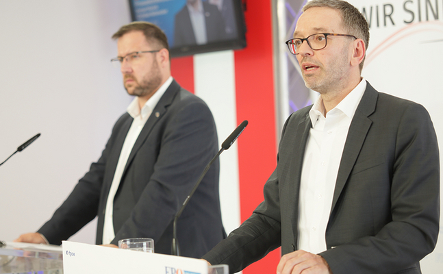 FPÖ-Mediensprecher Christian Hafenecker (l.) und -Bundesparteiobmann Herbert Kickl.